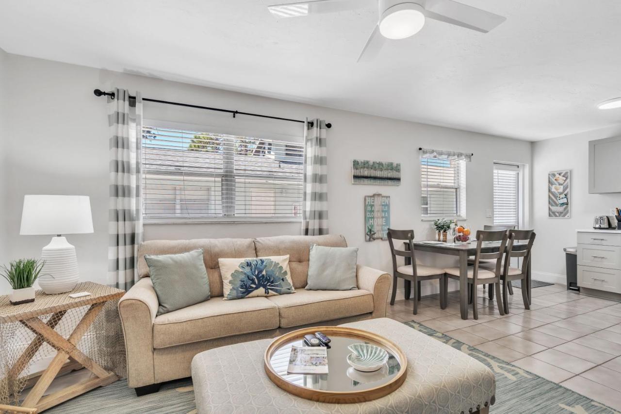 2Bed 1Bath Suite Minutes To Downtown, Beaches, Restaurants, Theaters And More Sarasota Exteriér fotografie